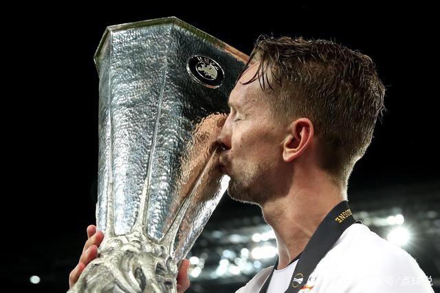 三亚亚沙会丨范俊杰夺得赛会首金 中国队包揽游跑两项个人赛金牌